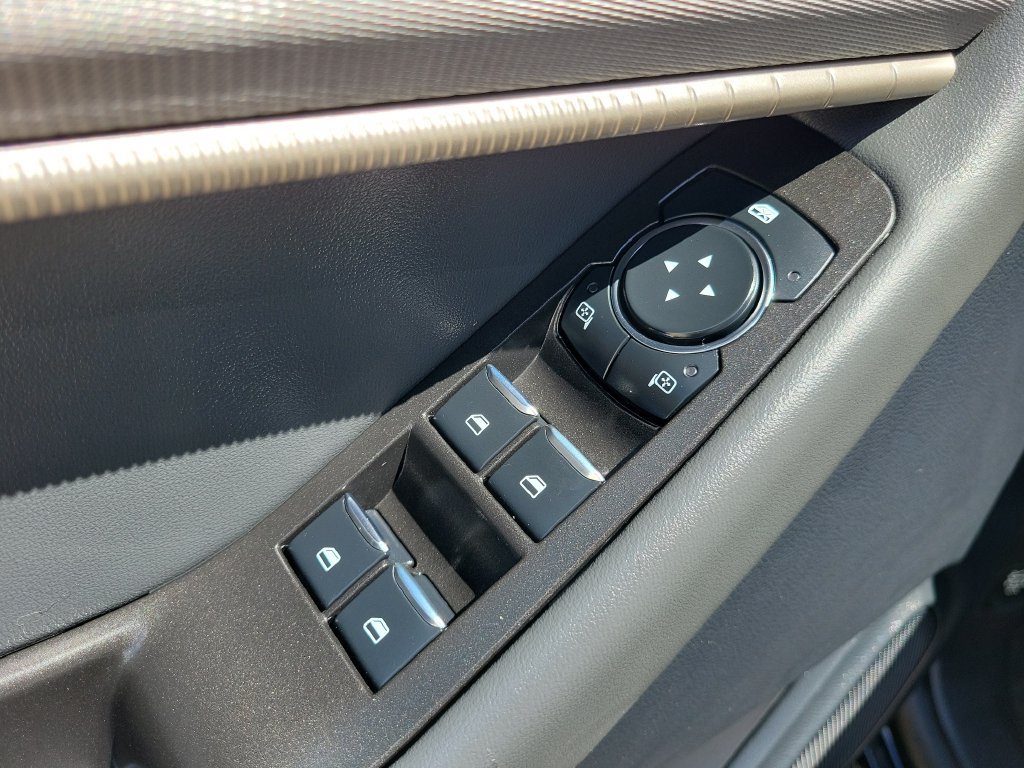 Used 2026 Ford Explorer Active AWD/4WD image 24