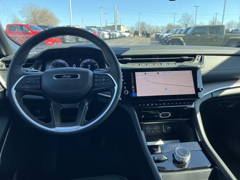 New 2026 Jeep Grand Cherokee L Limited AWD/4WD image 12