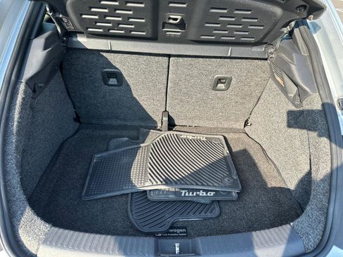 Used 2012 Volkswagen Beetle Turbo FWD image 8