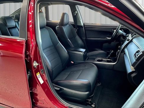 Used 2016 Toyota Camry SE image 28