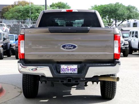 Used 2019 Ford F250 XL w/ STX Appearance Package image 6