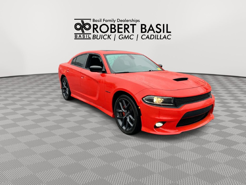 Used 2022 Dodge Charger R/T w/ Blacktop Package RWD image 2