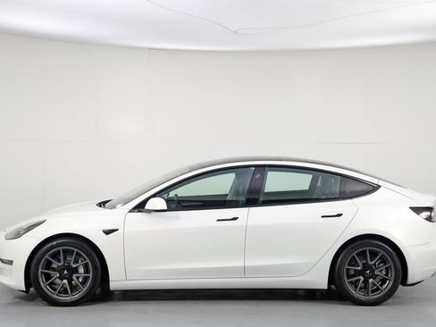 Used 2023 Tesla Model 3 Standard Range image 50