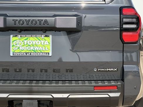 New 2026 Toyota 4Runner TRD Off-Road Premium w/ Tow Technology Package AWD/4WD image 5