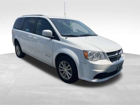 Used 2016 Dodge Grand Caravan SXT FWD image 5