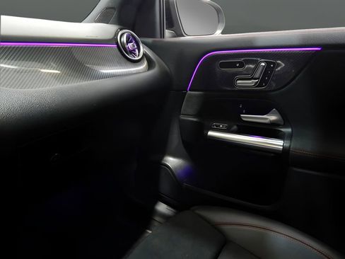 Used 2021 Mercedes-Benz GLA 45 AMG 4MATIC image 24