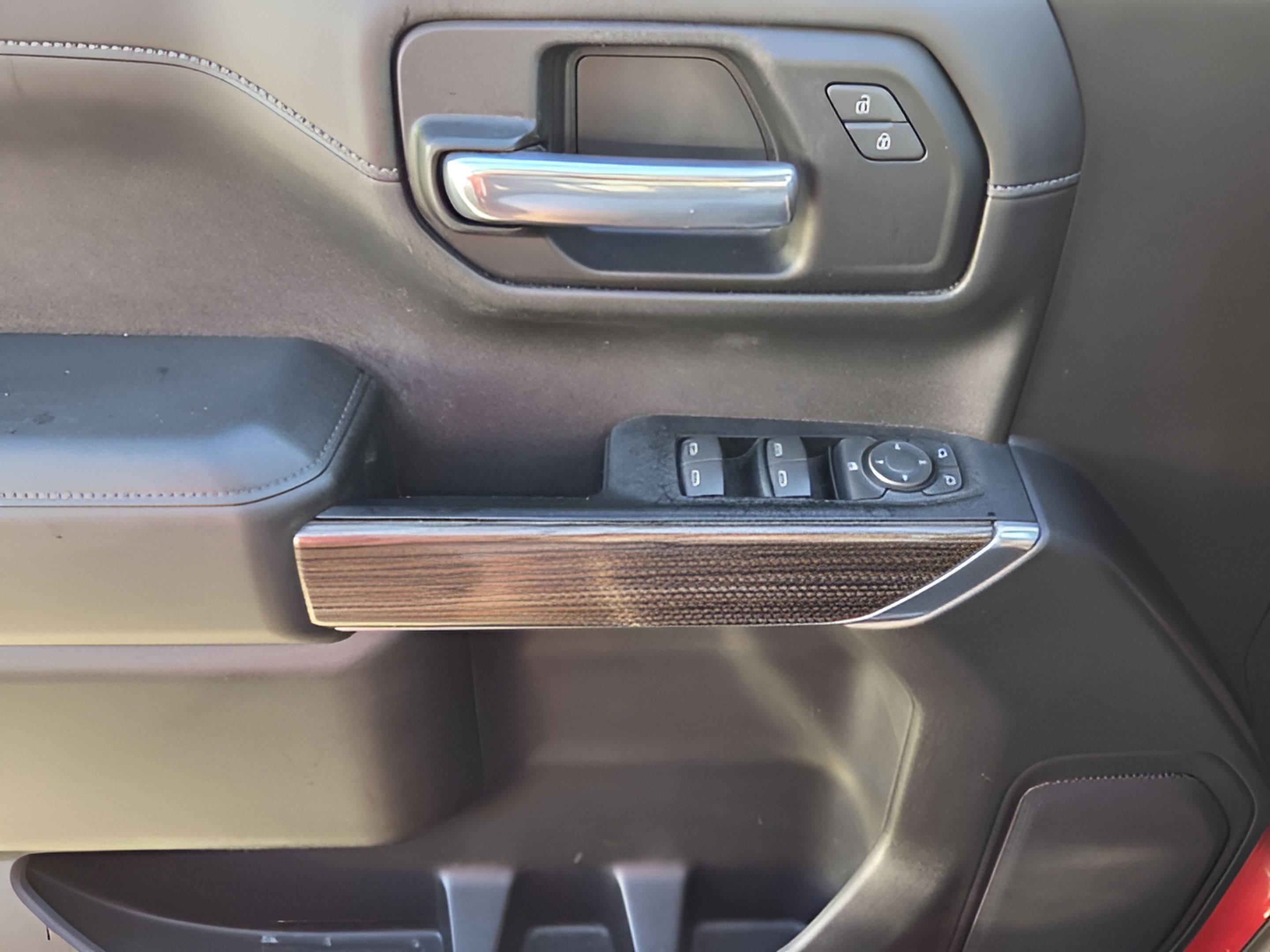 Used 2021 Chevrolet Silverado 1500 LT Trail Boss w/ Bed Protection Package AWD/4WD image 34