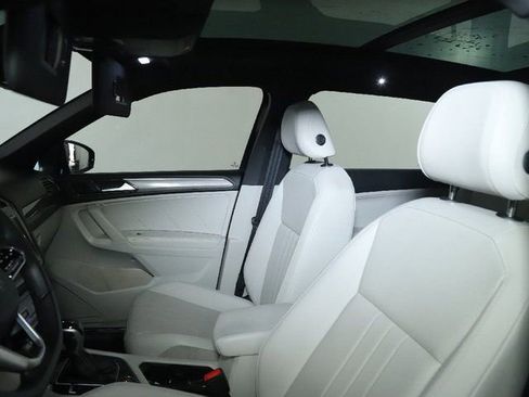 Used 2024 Volkswagen Tiguan SE R-Line AWD/4WD image 21