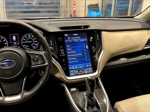 Used 2025 Subaru Outback Limited image 6