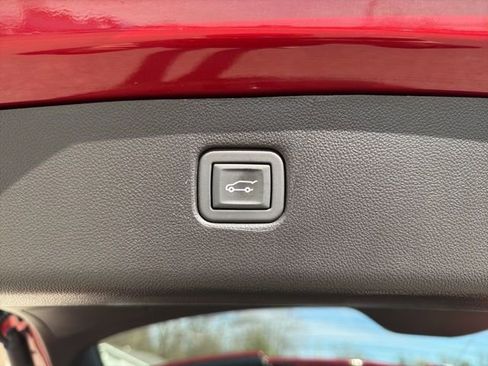Certified 2024 Chevrolet Blazer RS w/ Enhanced Convenience Package FWD image 17