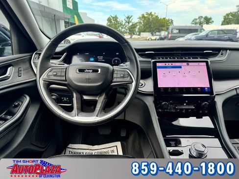 Used 2023 Jeep Grand Cherokee Limited AWD/4WD image 28