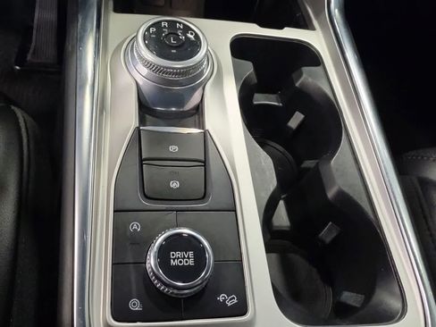 Used 2023 Ford Explorer Platinum w/ Technology Package AWD/4WD image 27