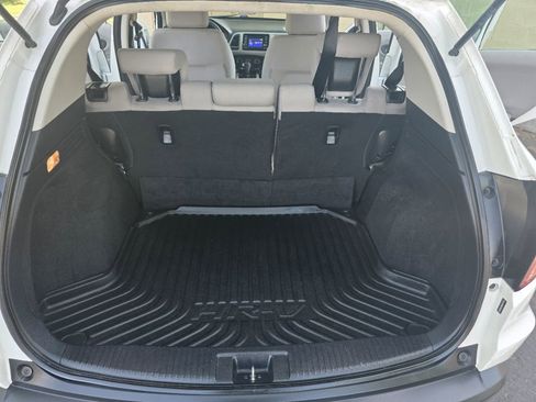 Used 2016 Honda HR-V LX image 25