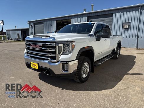 Used 2020 GMC Sierra 2500 SLE w/ SLE Convenience Package AWD/4WD image 3