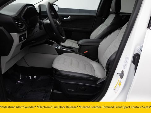 Used 2024 Ford Escape Platinum w/ Premium Technology Package image 6