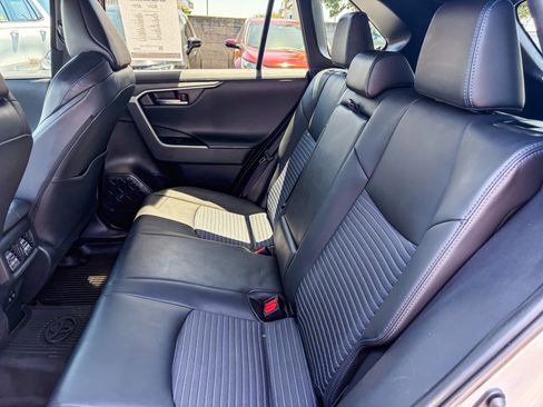 Used 2019 Toyota RAV4 XSE w/ XSE Weather Package AWD/4WD image 18