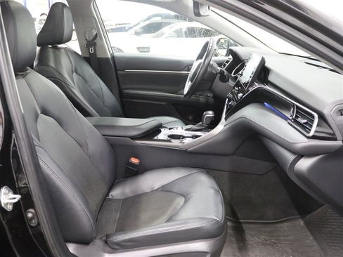 Used 2022 Toyota Camry XLE AWD/4WD image 26