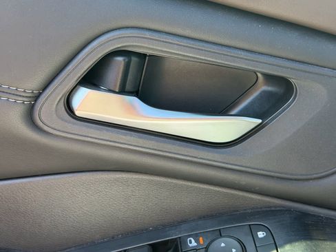 Certified 2023 Nissan Rogue SV w/ SV Premium Package image 6