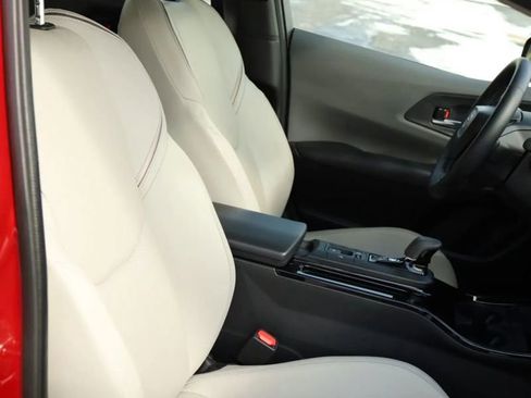 Used 2024 Toyota Prius XLE AWD/4WD image 41