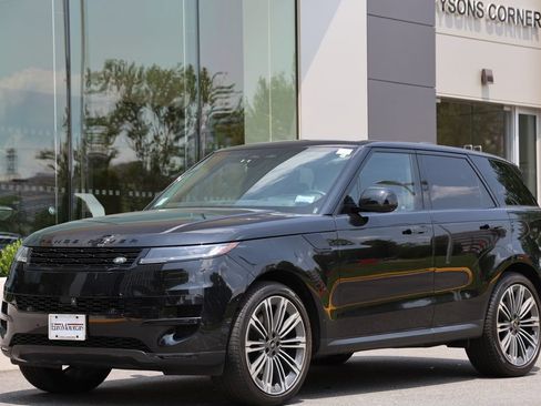 Used 2024 Land Rover Range Rover Sport SE AWD/4WD image 1
