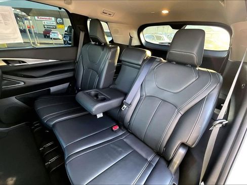 Certified 2025 INFINITI QX60 Luxe w/ Vision Package image 38