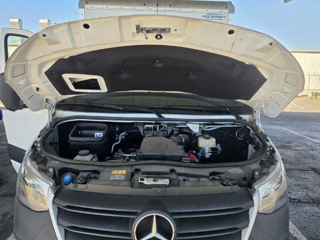 Used 2024 Mercedes-Benz Sprinter 3500 image 32