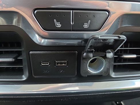Used 2019 GMC Sierra 1500 SLT RWD image 13