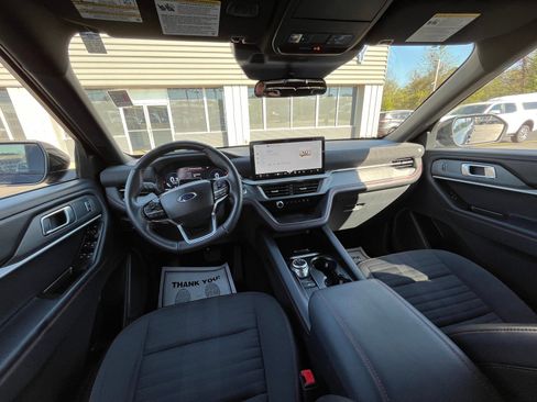 Used 2025 Ford Explorer ST-Line image 16