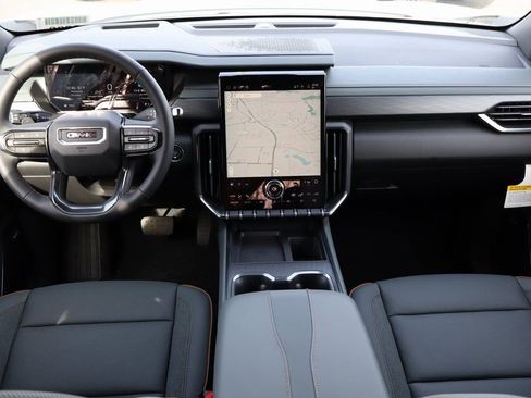 New 2026 GMC Acadia AT4 w/ Luxury Package AWD/4WD image 8