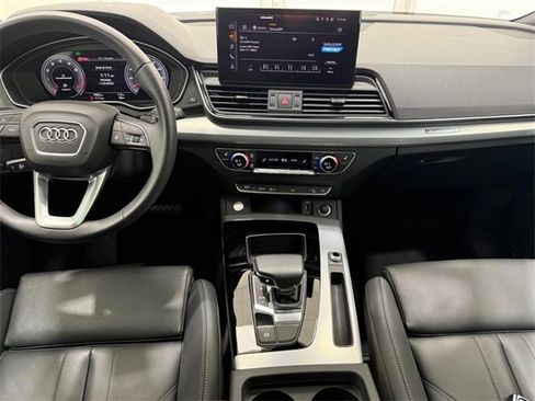 Certified 2025 Audi Q5 2.0T Premium image 10