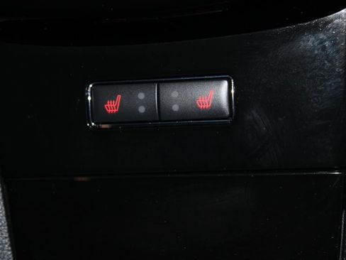 Used 2022 Lincoln Nautilus Reserve FWD image 33