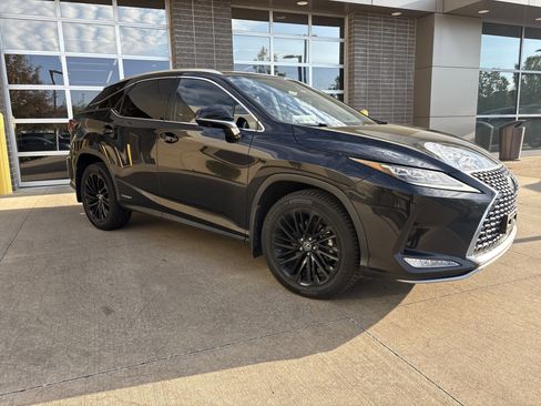 Used 2020 Lexus RX 450h AWD w/ Luxury Package image 2