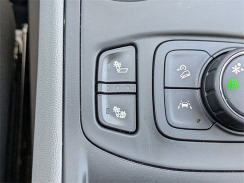 Used 2023 GMC Terrain SLT image 25