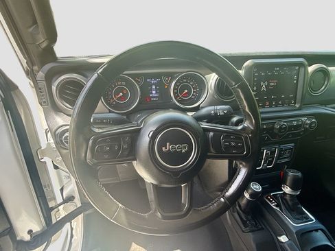 Used 2023 Jeep Gladiator Sport AWD/4WD image 12