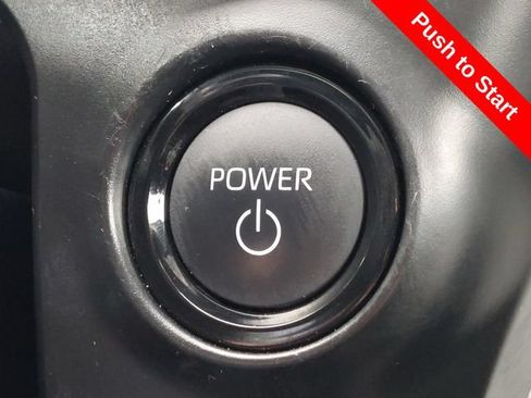 Used 2025 Toyota Sienna XLE FWD image 22