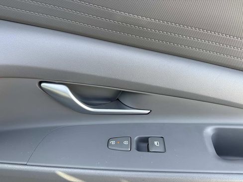 Used 2024 Hyundai Elantra SEL image 14