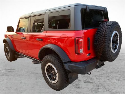 Used 2024 Ford Bronco Black Diamond w/ Sasquatch Package AWD/4WD image 4