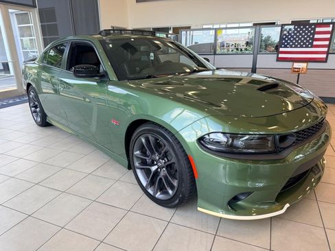 Used 2023 Dodge Charger Scat Pack w/ Plus Group RWD image 4