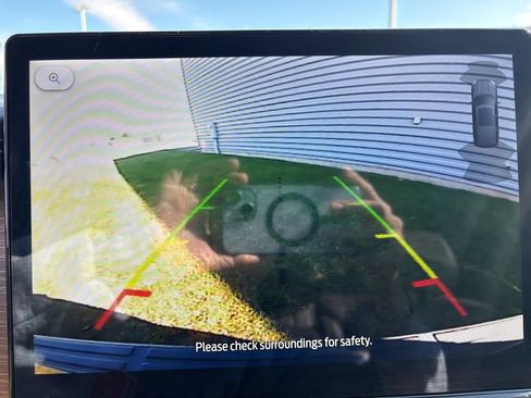 Used 2022 Ford Expedition Limited image 23