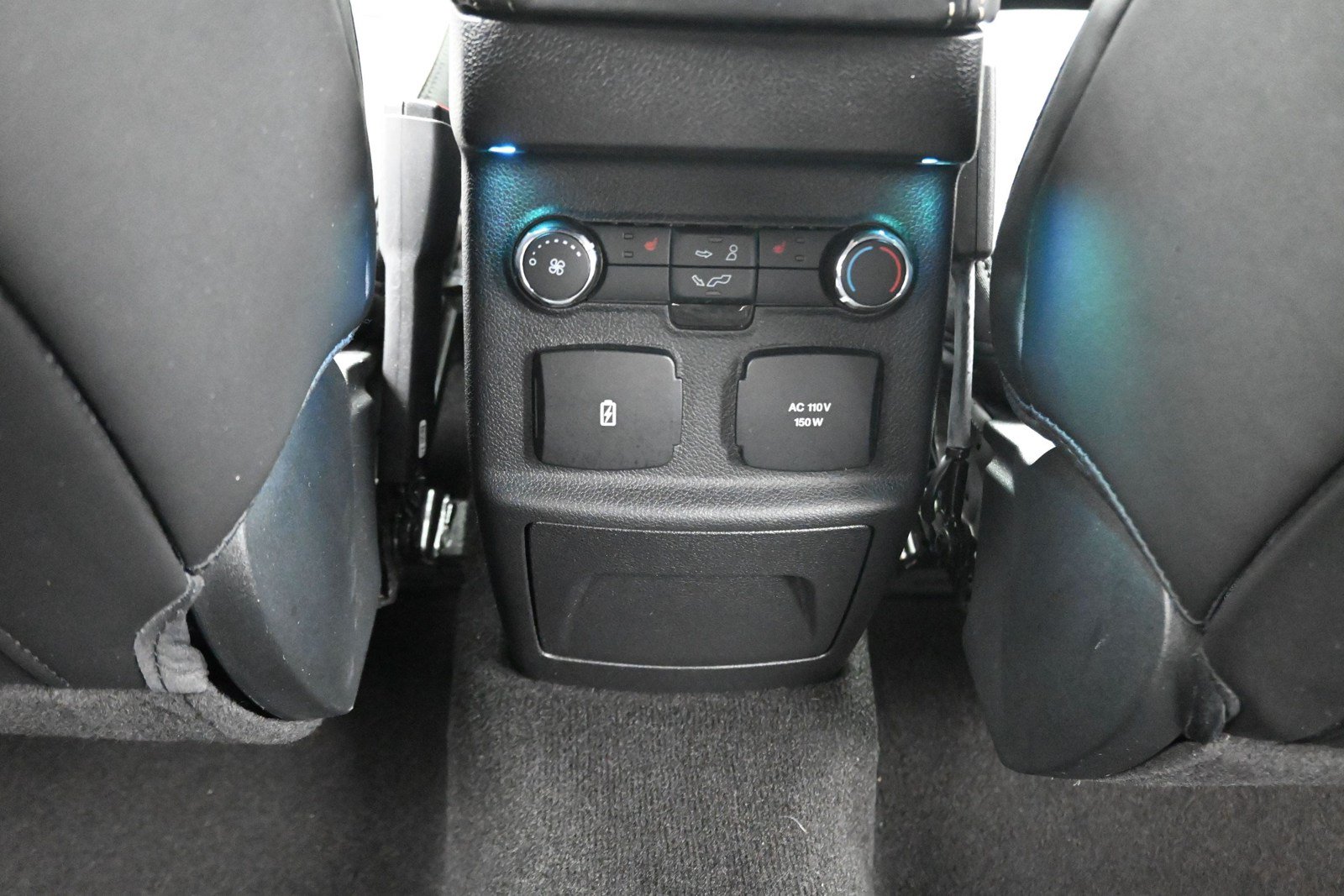Used 2018 Ford Explorer Platinum AWD/4WD image 15
