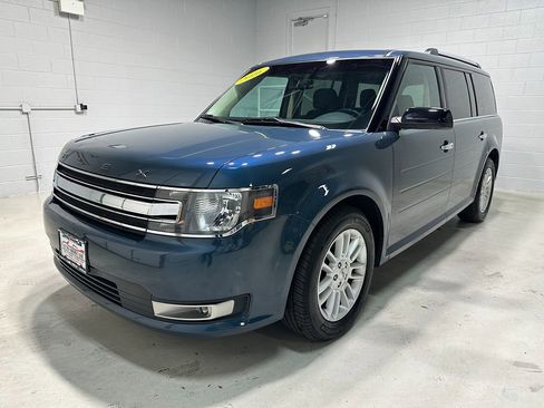 Used 2016 Ford Flex SEL image 18