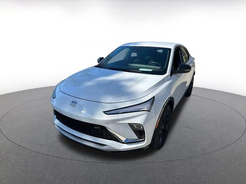 Used 2025 Buick Envista Sport Touring image 5