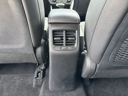 Used 2020 Kia Niro EX FWD image 32