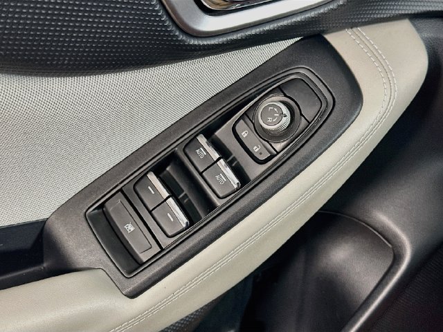 Used 2019 Subaru Forester Premium AWD/4WD image 23