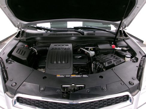 Used 2014 Chevrolet Equinox LT image 18