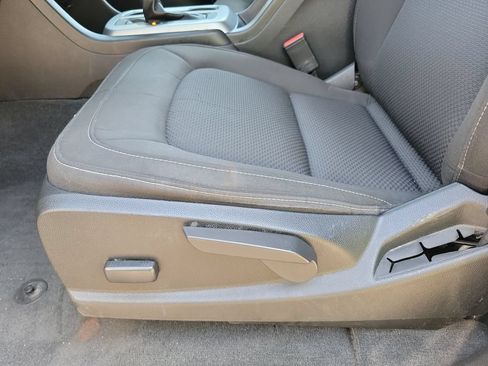 Used 2021 Chevrolet Colorado LT w/ LT Convenience Package RWD image 12