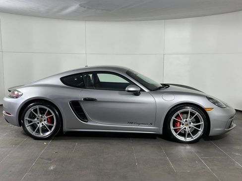 Certified 2022 Porsche 718 Cayman S image 8