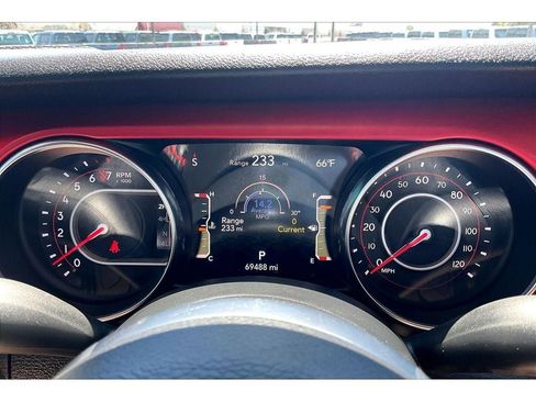 Used 2020 Jeep Gladiator Rubicon AWD/4WD image 22