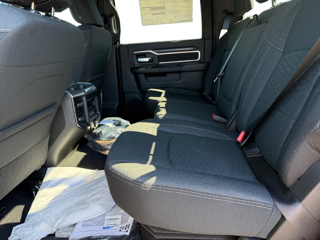 New 2026 RAM 3500 Big Horn AWD/4WD image 14