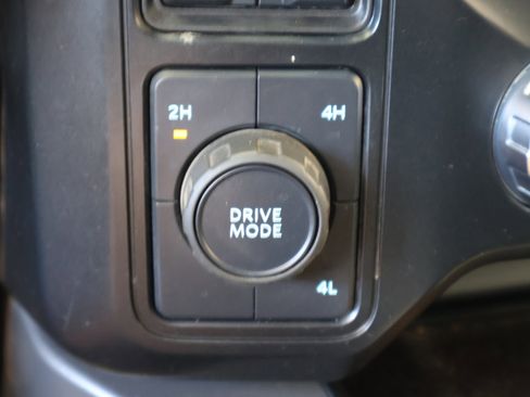 Used 2024 Ford F250 Lariat image 27